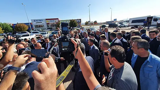 MHP Lideri Bahçeli Kayseri'ye geldi! AK Parti'den dikkat çeken karşılama...