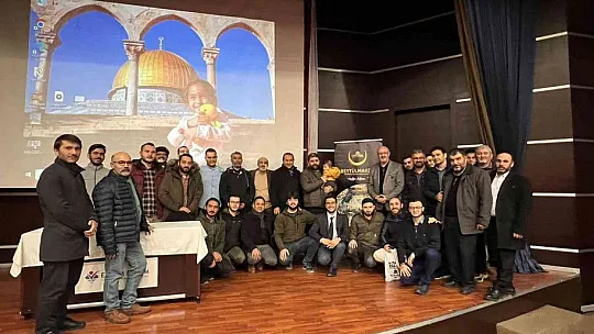 Savaş Muhabiri Adem Özköse'den duygu yüklü konferans