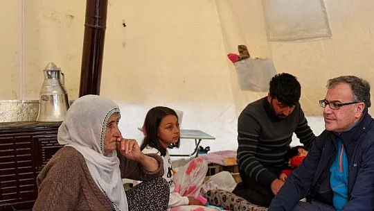 Göksun'da güç birliği ile yaralar sarılıyor