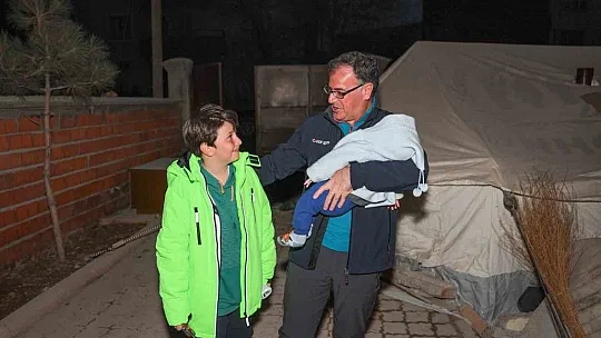 Göksun'da güç birliği ile yaralar sarılıyor