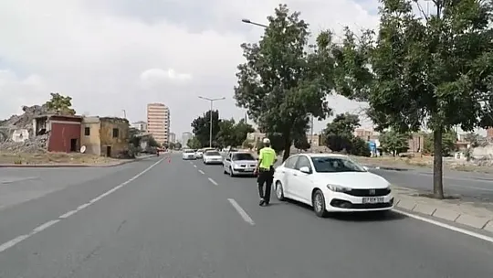 2 bin 584 kişi sorgulandı