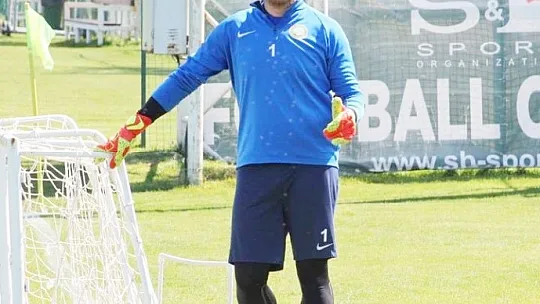 Futbolu bıraktı!