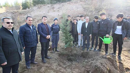 Hacılar'da bin 111 Fidan Toprakla Buluştu