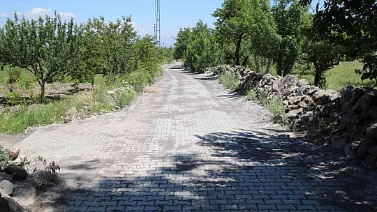 Hacılar'da yollar yenileniyor