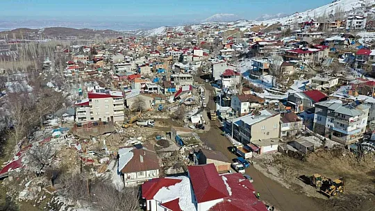 Hacılar ve Develi Belediyeleri Göksun'da Çalışmalara Destek Veriyor