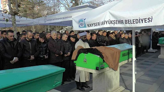 Bakan, son yolculuğuna uğurlandı