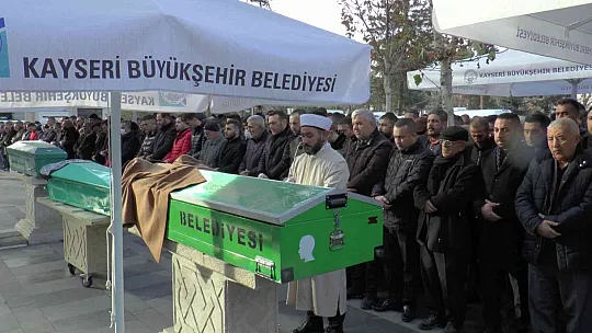 Bakan, son yolculuğuna uğurlandı