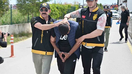 Husumetliler çatıştı, olayla alakası olmayan koca öldü, karısı yaralandı: 4 tutuklama