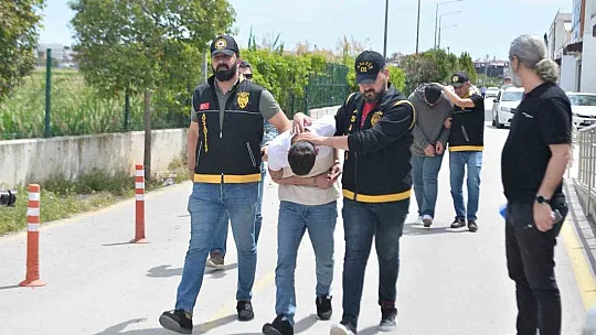 Husumetliler çatıştı, olayla alakası olmayan koca öldü, karısı yaralandı: 4 tutuklama