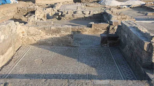 İç Anadolu'nun en büyük mozaik yapısı ortaya çıkıyor