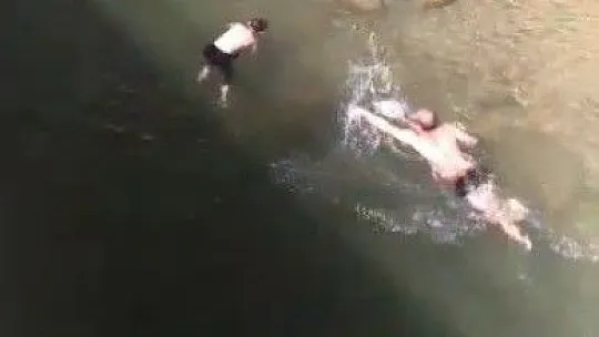 Muhabirler gönüllere dokunuyor