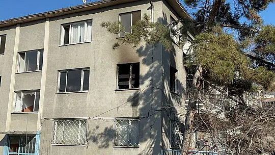 Apartmanda çıkan yangında 1 kişi hastaneye kaldırıldı