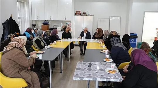 Müftü Akkuş, Ulu Çınarlar'ı ziyaret etti