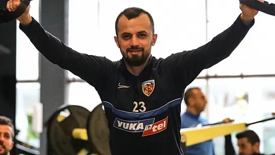 İlhan Parlak futbolu bıraktı - Kayserispor Haberleri