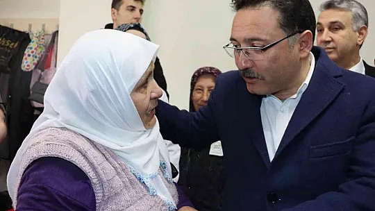 Vali Gökmen Çiçek siftah yaptı