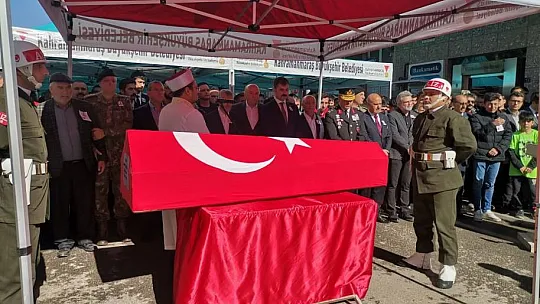 Kahramanmaraşlı şehit son yolculuğuna uğurlandı
