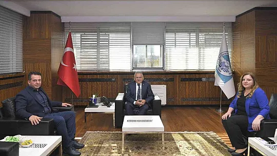 KalDer'den Büyükkılıç'a teşekkür plaketi