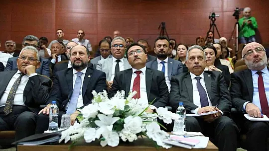 Kaymakcı: AB'ye üyelik bir kara sevda değil, egemenliğimizin korunması meselesidir!