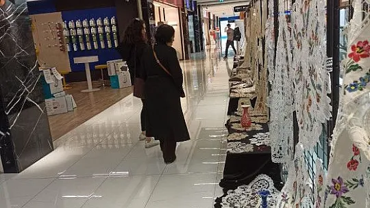 Dantel Anglez El Sanatları Sergisi'ne Yoğun İlgi