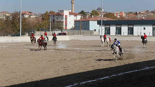 Kayseri, Atlı Cirit Türkiye Şampiyonası'na Ev Sahipliği Yaptı