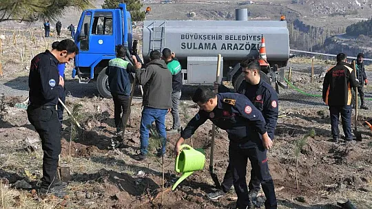 Kayseri, 11.11'de 5 bin fidan ile geleceğe nefes oldu!
