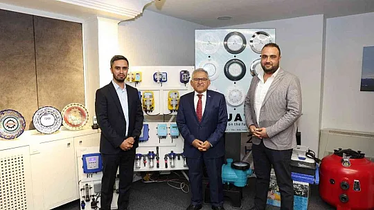 Kayseri Büyükşehir Belediyesi, 10 Ayda 60 Bin Kişiye Yüzme Kursu Verdi