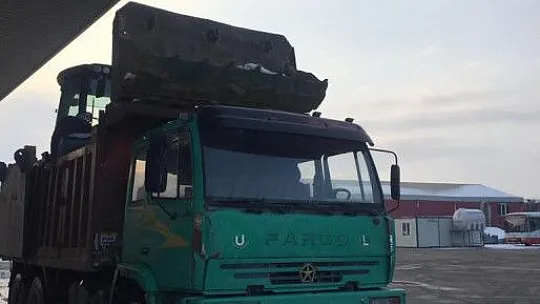 Adıyaman'a iş makineleri, Elbistan'a konteynır gönderildi