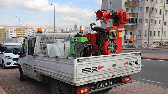 Kayseri'de drone ile ilaçlama