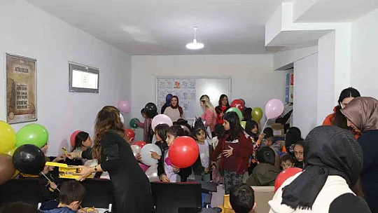 Kayseri Büyükşehir'in depremzedelere manevi desteği sürüyor