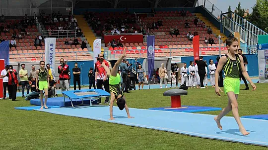 19 Mayıs Kayseri'de büyük bir çoşkuyla kutlandı...
