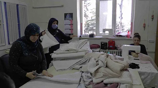 Kayseri'de 'fabrika okullar' deprem bölgesi için seferber oldu