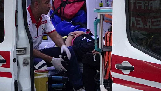 Ortalık savaş alanına döndü: 1'i ağır 3 yaralı