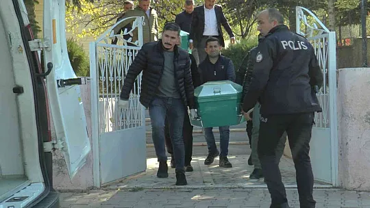 Kayseri'de bir evde yaşlı çiftin cesedi bulundu