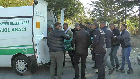 Kayseri'de bir evde yaşlı çiftin cesedi bulundu