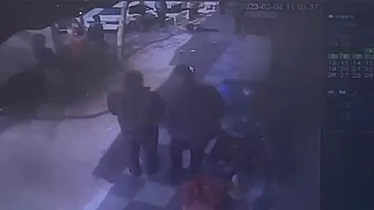 Kayseri'de dehşet: Kavga ettikleri şahsı 2 kattan aşağı attılar