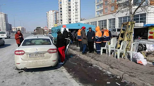 Kayseri'de depremzedeler sıcak çay ve çorba ile karşılanıyor