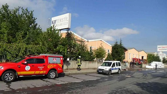 Fabrika yangını 2 saatte kontrol altına alındı