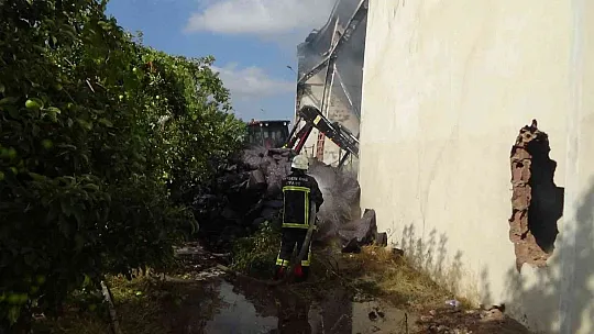 Fabrika yangını 2 saatte kontrol altına alındı