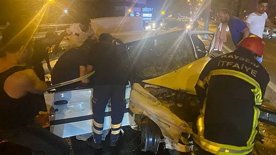 Feci kaza: 3 kişi yaralandı