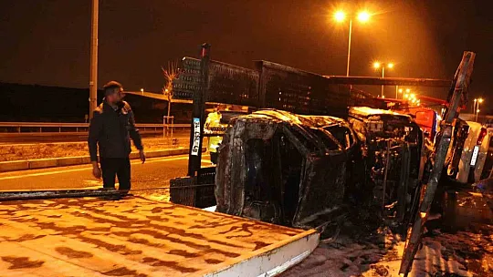 Feci kaza: Yanan tırın sürücüsünü polis kurtardı
