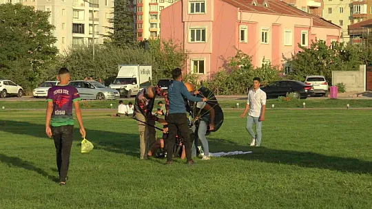 Gazilere 'havalı jest'