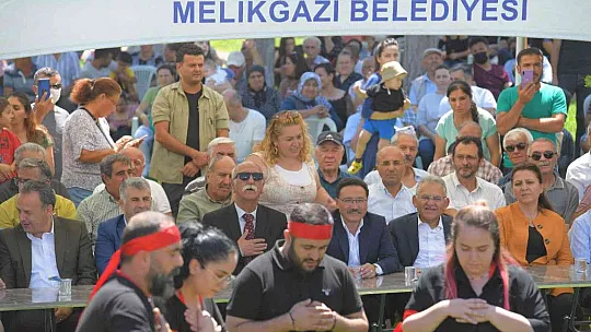 Aşure Günü'nde konuşan Büyükkılıç: Biz sizleri seviyoruz!