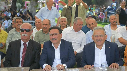 Aşure Günü'nde konuşan Büyükkılıç: Biz sizleri seviyoruz!