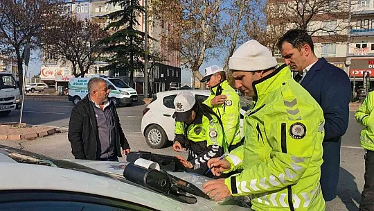 Kayseri'de kış lastiği denetimleri sürüyor, cezası bin 152 TL