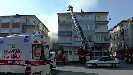 Kocasinan'da yangın: Ev kullanılamaz hale geldi!