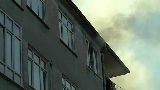 Kocasinan'da yangın: Ev kullanılamaz hale geldi!