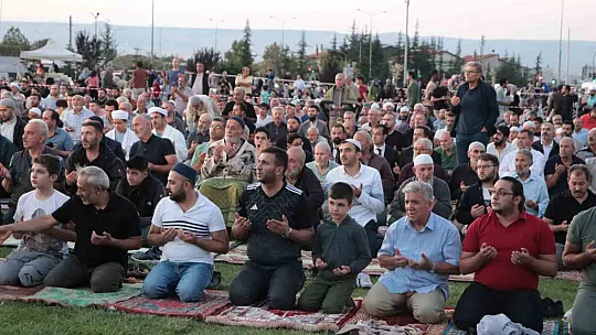 Kur'an-ı Kerim'e yapılan çirkin saldırılara karşı Kayseri nasıl tepki gösterdi
