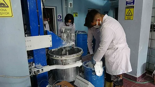 Meslek lisesinde üretiliyor! Okullar yenileniyor...
