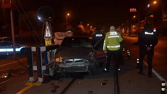 Kayseri'de motosiklet otomobile çarptı: Ağabey öldü, kardeş yaralı!