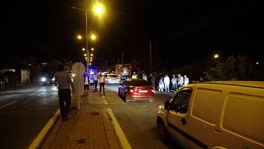 Feci trafik kazası: 2'si ağır çok sayıda yaralı var